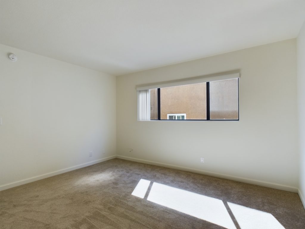 One Bedroom Apartment at 4620 Kester Apartments in Sherman Oaks 690 sq ft